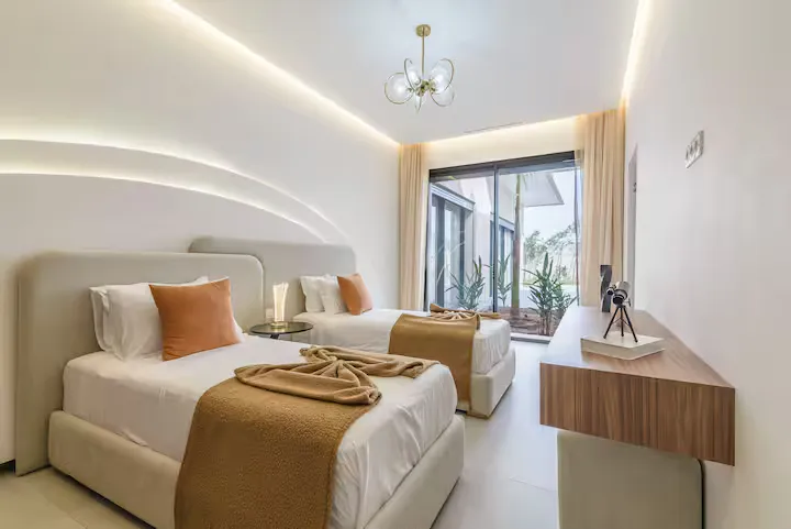 Villa Milabel - Luxury Twin Bedroom Suite