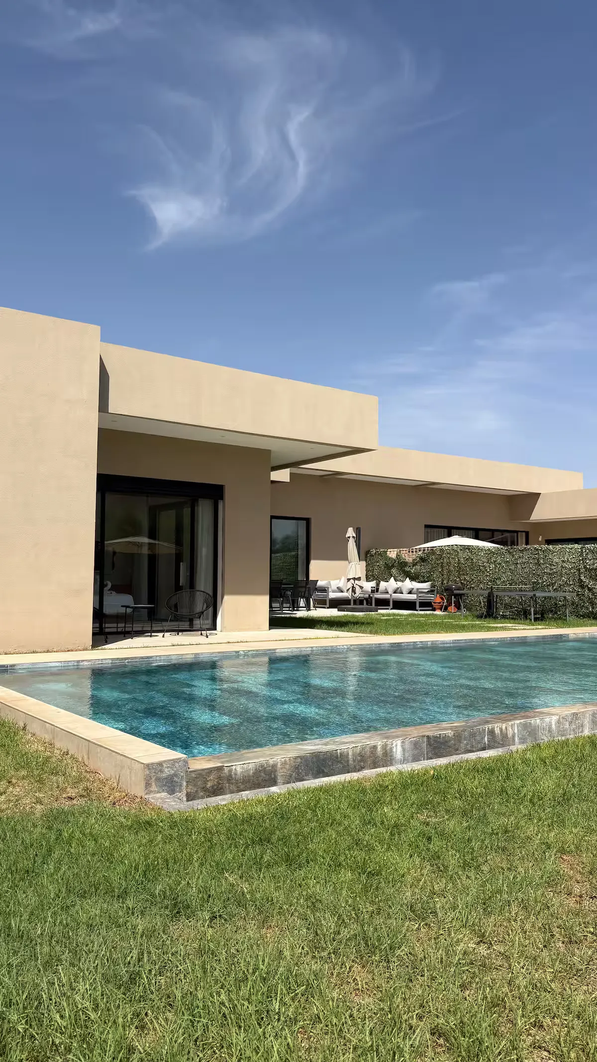 Villa Patchouli - Grande Piscine Privée et Façade Contemporaine