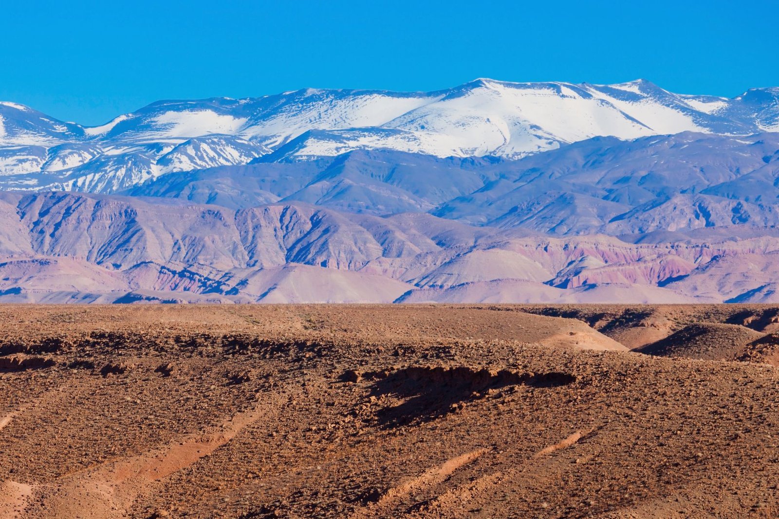 Vue panoramique du paysage rocheux lors d’une excursion dans le désert d’Agafay