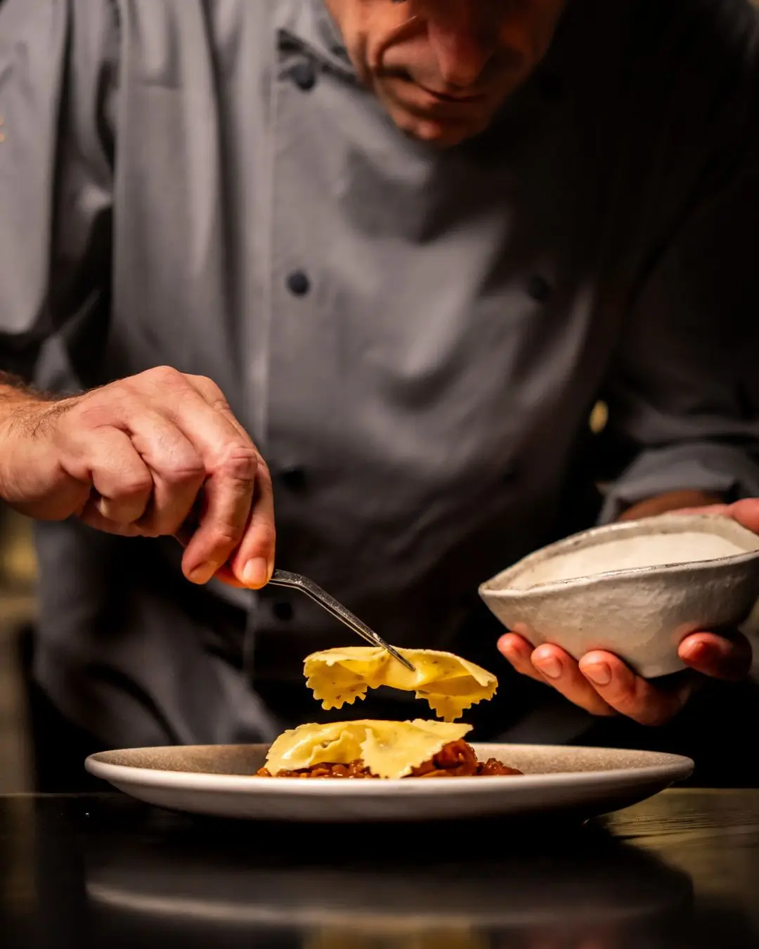 leoniscollection Service food